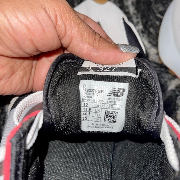 New Balance Men’s Sneaker 12D - Picture 6 of 8